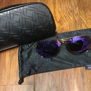 Oakley Tie Breaker mirrored aviators